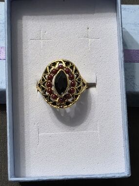 Estate - Gold-Tone Vintage Fashion Ring - Item 272 -